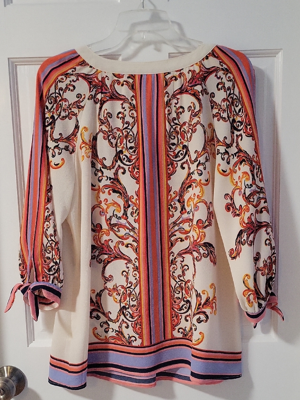 Fig and Flower Cream Scroll-Print Women's Blouse - Size PXL - Picture 3 of 11